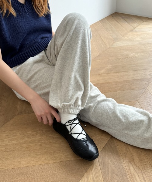 CANAL JEAN（キャナルジーン）の「El mar　レースアップフラットスニーカー（スニーカー・レディース・ブラック/シルバー・24/25/24.5/23.5）」の7枚目の写真