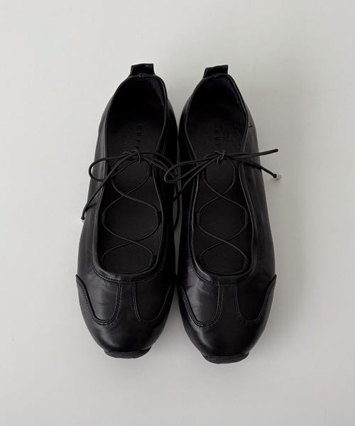 CANAL JEAN（キャナルジーン）の「El mar　レースアップフラットスニーカー（スニーカー・レディース・ブラック/シルバー・24/25/24.5/23.5）」の8枚目の写真