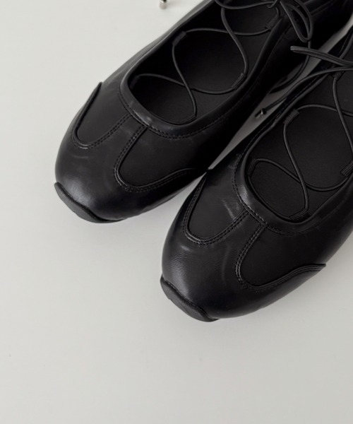 CANAL JEAN（キャナルジーン）の「El mar　レースアップフラットスニーカー（スニーカー・レディース・ブラック/シルバー・24/25/24.5/23.5）」の11枚目の写真