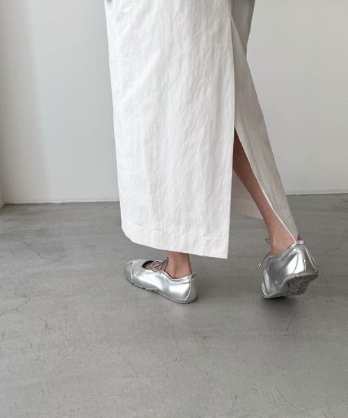 CANAL JEAN（キャナルジーン）の「El mar　レースアップフラットスニーカー（スニーカー・レディース・ブラック/シルバー・24/25/24.5/23.5）」の15枚目の写真