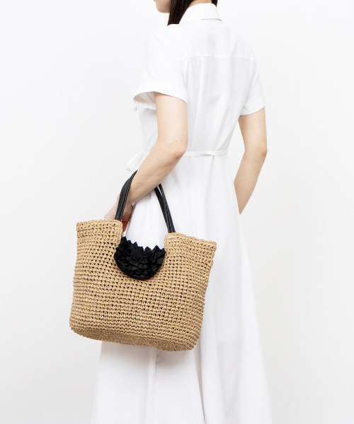 cache cache(カシュ カシュ)の「カシュカシュ cachecache / フリルフラップクロッシェトート(かごバッグ・レディース・ブラック/ブラウン/グリーン・FREE)」の21枚目の写真