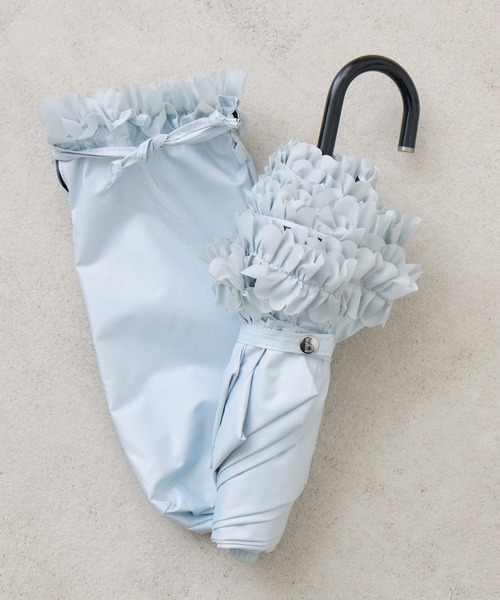 because（ビコーズ）の「because　【遮光率100％】PUヒートカット晴雨兼用折りたたみフリル日傘（折りたたみ傘・レディース・パープル/ブラック/ライトブルー/ホワイト・FREE）」の3枚目の写真