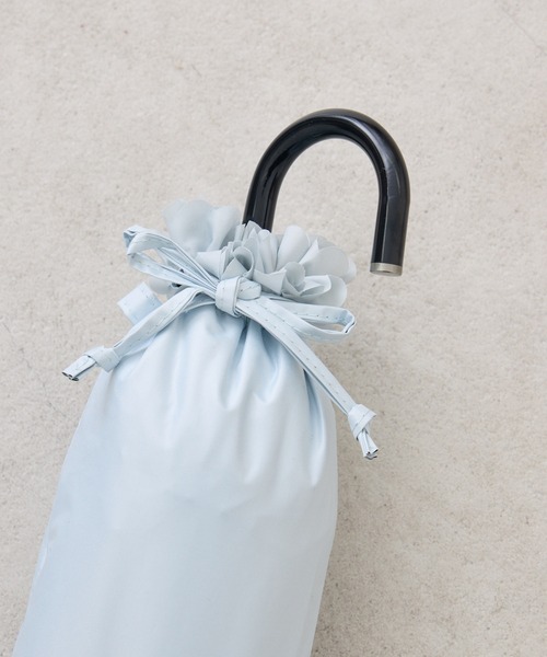 because（ビコーズ）の「because　【遮光率100％】PUヒートカット晴雨兼用折りたたみフリル日傘（折りたたみ傘・レディース・パープル/ブラック/ライトブルー/ホワイト・FREE）」の8枚目の写真