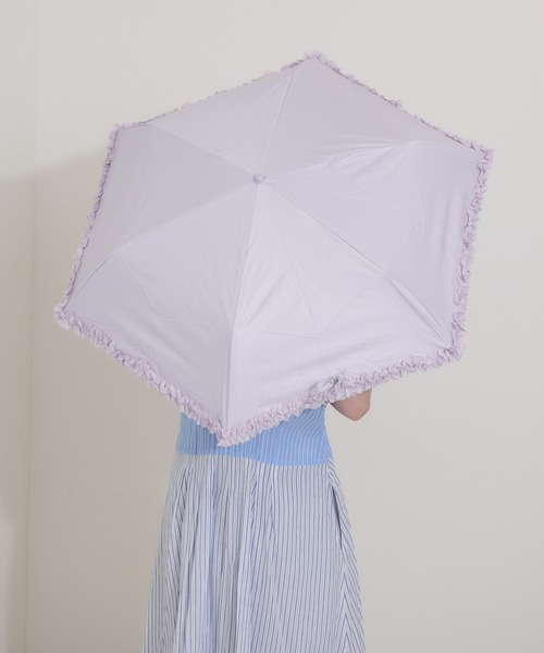 because（ビコーズ）の「because　【遮光率100％】PUヒートカット晴雨兼用折りたたみフリル日傘（折りたたみ傘・レディース・パープル/ブラック/ライトブルー/ホワイト・FREE）」の15枚目の写真