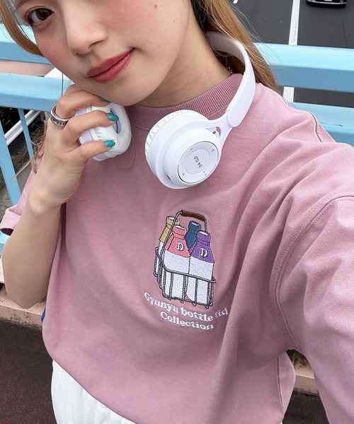 DOUBLE NAME(ダブルネーム)の「Gyunyu bottle lid BACKモチーフTEE(Tシャツ/カットソー・レディース・ピンク/ブラック/オフホワイト・FREE)」の3枚目の写真