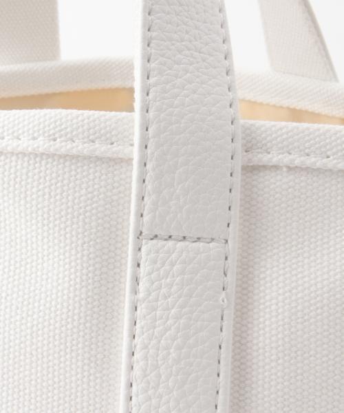 Ray BEAMS（レイビームス）の「Ctrl freak / アウトドア　キャンバス トート S（トートバッグ・レディース・ホワイト/シルバー/レッド・ONE SIZE）」の13枚目の写真