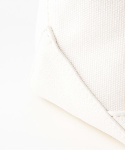 Ray BEAMS（レイビームス）の「Ctrl freak / アウトドア　キャンバス トート S（トートバッグ・レディース・ホワイト/シルバー/レッド・ONE SIZE）」の14枚目の写真