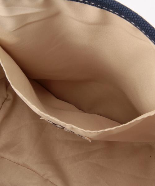 Ray BEAMS（レイビームス）の「Ctrl freak / アウトドア　キャンバス トート S（トートバッグ・レディース・ホワイト/シルバー/レッド・ONE SIZE）」の6枚目の写真