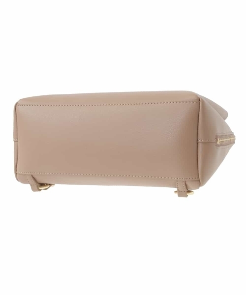 a.v.v（アーヴェヴェ）の「【2WAY】リュック/ショルダーバッグ（ショルダーバッグ・レディース・ベージュ/ブラック/アイボリー・38）」の9枚目の写真