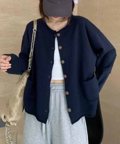 aimoha（アイモハ）の「クルーネックボタンカーディガン（ノーカラージャケット・レディース・グレー/ワインレッド/ネイビー/ライトグレー/チョコ/ベージュ/ブラック/ダークグレー・FREE）」の7枚目の写真