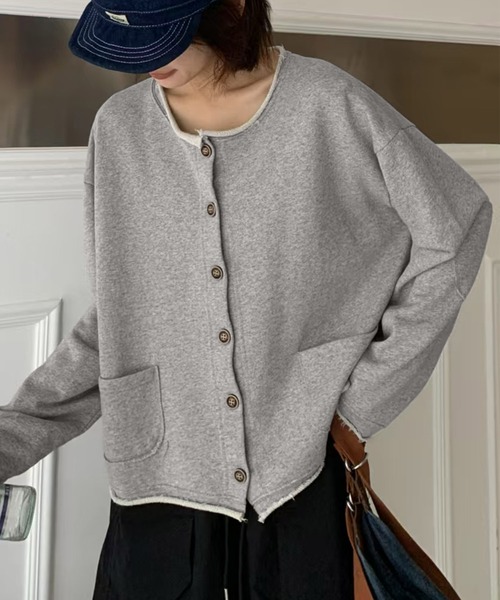 aimoha（アイモハ）の「クルーネックボタンカーディガン（ノーカラージャケット・レディース・グレー/ワインレッド/ネイビー/ライトグレー/チョコ/ベージュ/ブラック/ダークグレー・FREE）」の16枚目の写真