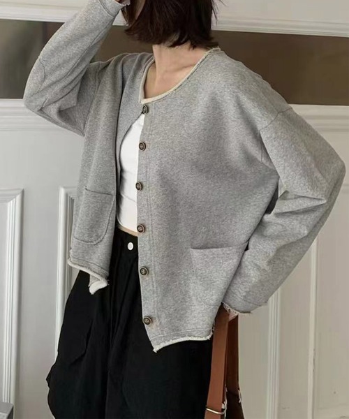aimoha（アイモハ）の「クルーネックボタンカーディガン（ノーカラージャケット・レディース・グレー/ワインレッド/ネイビー/ライトグレー/チョコ/ベージュ/ブラック/ダークグレー・FREE）」の21枚目の写真