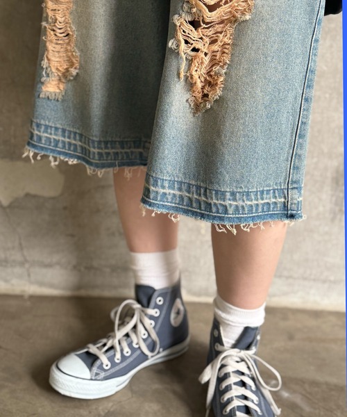 DOUBLE NAME（ダブルネーム）の「ダメージデニムオーバーダイハーフパンツ（デニムパンツ・レディース・ブラック/ネイビー・FREE）」の11枚目の写真