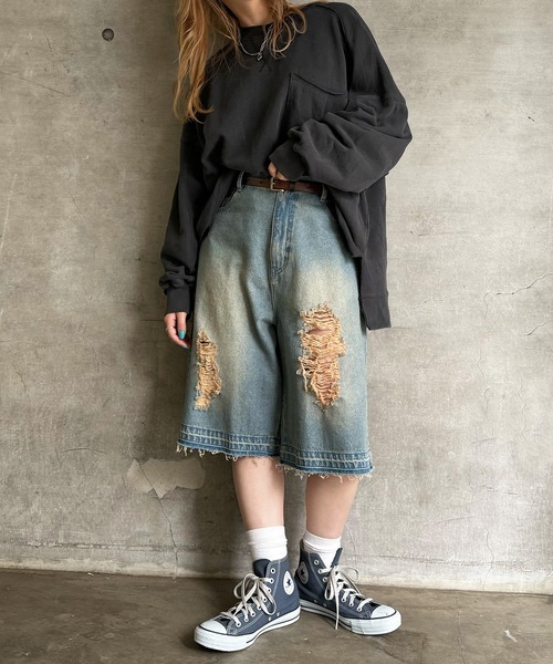 DOUBLE NAME（ダブルネーム）の「ダメージデニムオーバーダイハーフパンツ（デニムパンツ・レディース・ブラック/ネイビー・FREE）」の4枚目の写真