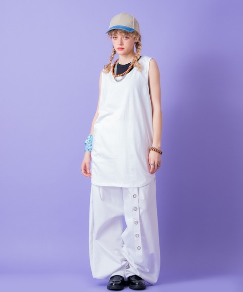 a.p.o.v.(エーピーオービー)の「a.p.o.v. Uネックスーパービッグシルエットコットンタンクトップ(タンクトップ・メンズ・ホワイト/グレー/ブラック・ONESIZE)」の5枚目の写真