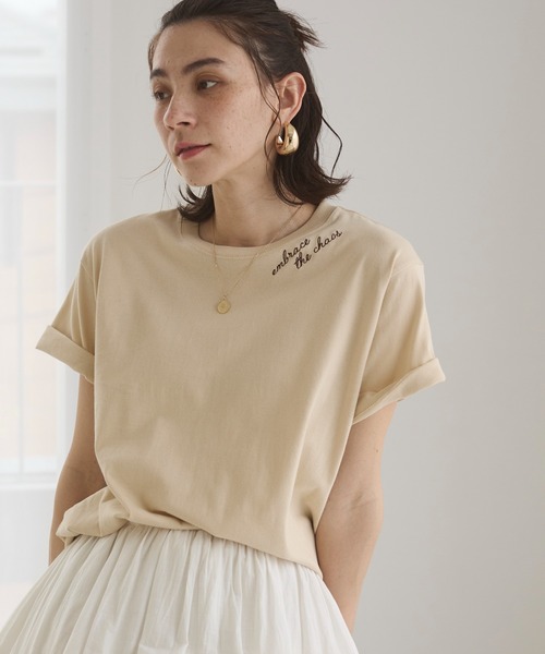 刺繍 ロゴ Tシャツ (半袖）（Tシャツ/カットソー）｜ANGIE