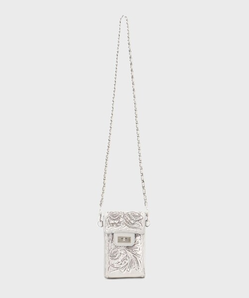 CARVING TRIBES(カービングトライブス)の「ChainMiniBag(ショルダーバッグ・レディース・シルバー/ボルドー/ブラウン系その他/ベージュ系その他/ブラック・FREE)」の5枚目の写真