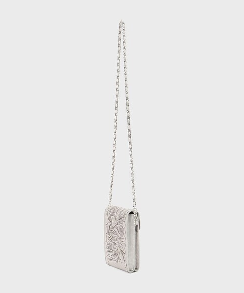 CARVING TRIBES(カービングトライブス)の「ChainMiniBag(ショルダーバッグ・レディース・シルバー/ボルドー/ブラウン系その他/ベージュ系その他/ブラック・FREE)」の17枚目の写真