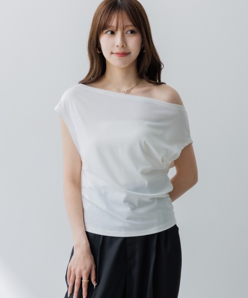 SENEE one shoulder tops ブラック one shoulder tops（ワンショルダートップス）（Tシャツ