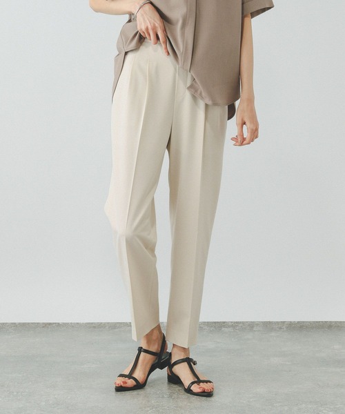 GLOBAL WORK（グローバルワーク）の「ウツクシルエットDRYテーパードパンツ/289056（その他パンツ・レディース・ブルー/ブラック/アイボリー/ライトグレー/ネイビー/モカ/ライトグレー系5・X-SMALL/SMALL/MEDIUM/LARGE/X-LARGE/XX-LARGE）」の2枚目の写真