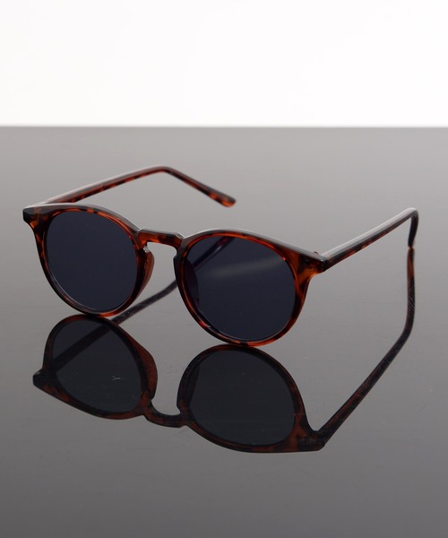 Revo.（レボ）の「ボストン型 フラットレンズ サングラス カラーレンズ クリアフレーム UVカット（サングラス・レディース・ブラウン/アイボリー/ブラック/ブラック×グリーン/ブラック×ブルー/ブラック×ピンク/クリアイエロー/ブラック×グレー・FREE）」の7枚目の写真