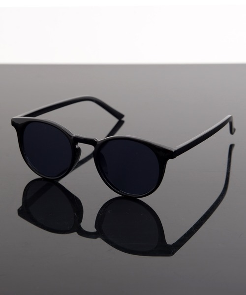 Revo.（レボ）の「ボストン型 フラットレンズ サングラス カラーレンズ クリアフレーム UVカット（サングラス・レディース・ブラウン/アイボリー/ブラック/ブラック×グリーン/ブラック×ブルー/ブラック×ピンク/クリアイエロー/ブラック×グレー・FREE）」の2枚目の写真