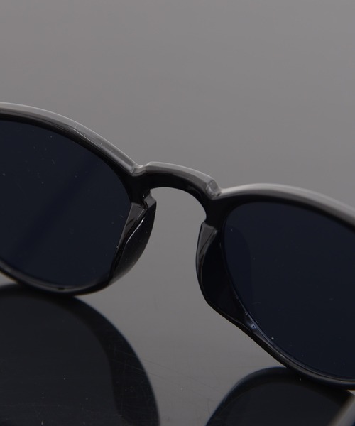 Revo.（レボ）の「ボストン型 フラットレンズ サングラス カラーレンズ クリアフレーム UVカット（サングラス・レディース・ブラウン/アイボリー/ブラック/ブラック×グリーン/ブラック×ブルー/ブラック×ピンク/クリアイエロー/ブラック×グレー・FREE）」の9枚目の写真