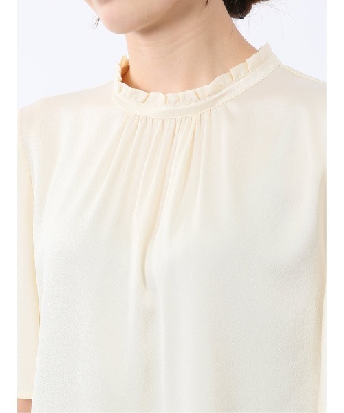 m.f.editorial（エムエフエディトリアル）の「【接触冷感 UVカット イージーケア】m.f.エディトリアルレディース ギャザーネック半袖プルオーバーブラウス（シャツ/ブラウス・レディース・アイボリー/グレー系その他2/ベージュ・MEDIUM/LARGE）」の15枚目の写真