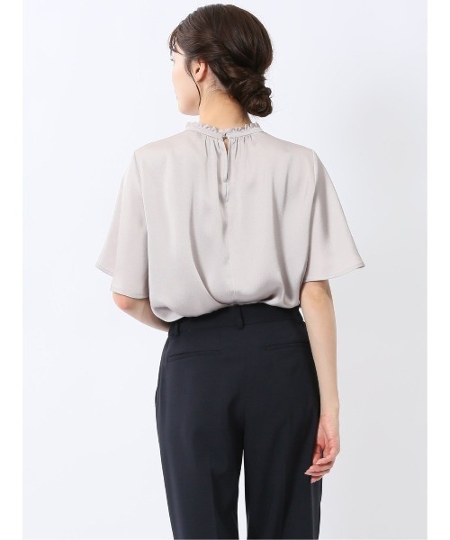 m.f.editorial（エムエフエディトリアル）の「【接触冷感 UVカット イージーケア】m.f.エディトリアルレディース ギャザーネック半袖プルオーバーブラウス（シャツ/ブラウス・レディース・アイボリー/グレー系その他2/ベージュ・MEDIUM/LARGE）」の22枚目の写真