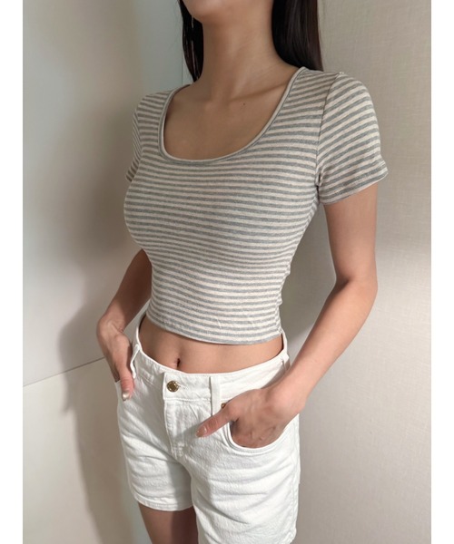 KONVINI（コンビニ）の「UネックボーダークロップTシャツ/Uneck boderT（Tシャツ/カットソー・レディース・ブラック×ホワイト/ネイビー×ホワイト/グレー×ホワイト・FREE）」の4枚目の写真