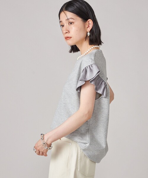 SHIPS(シップス)の「SHIPS NINE CASE:〈手洗い可能〉ミニ 裏毛 フリル カットソー(Tシャツ/カットソー・レディース・ブラック/ライトグレー・ONE SIZE)」の10枚目の写真