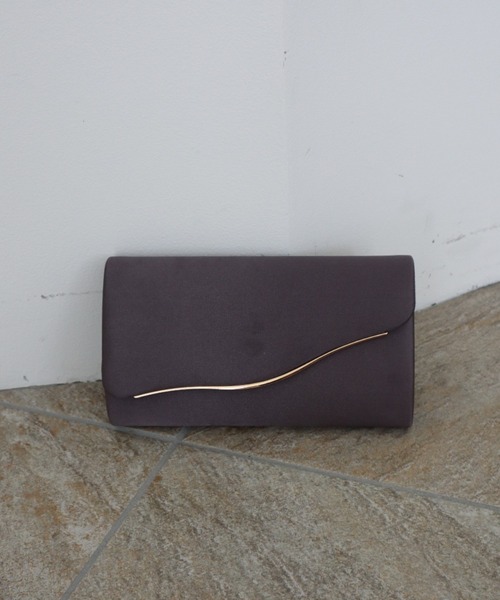 Dorry Doll(ドリードール)の「ウエーブ金具サテンクラッチ(クラッチバッグ・レディース・チャコール/ベージュ/ブラック・FREE)」の16枚目の写真