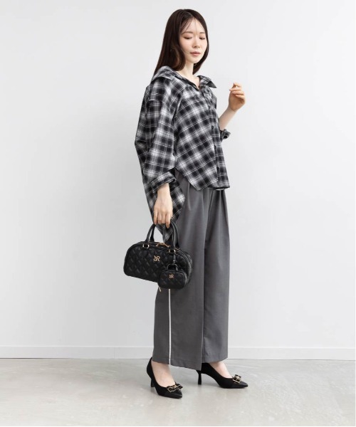 RANDA(ランダ)の「2WAY ミニバッグチャームショルダーバッグ(ハンドバッグ・レディース・レッド/ブラック/アイボリー・FREE)」の14枚目の写真