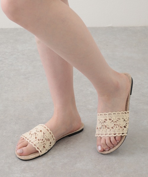 Lace Ladies(レースレディース)の「レース カットワーク ラウンドトゥ フラット サンダル(サンダル・レディース・ブラック/ベージュ・22.5cm/23cm/23.5cm/24cm/24.5cm/25cm)」の8枚目の写真