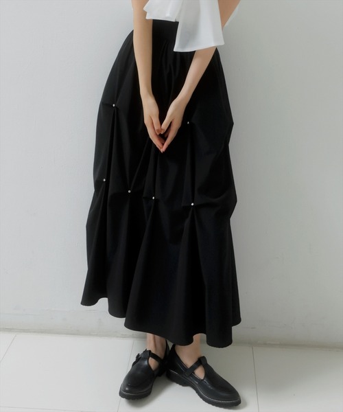 AND COUTURE(アンドクチュール)の「ビジューバルーンティアードスカート(スカート・レディース・ブラック/オフホワイト・SMALL/MEDIUM)」の11枚目の写真