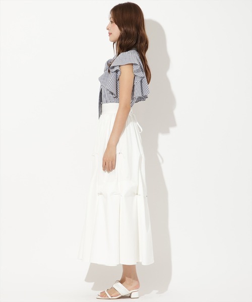 AND COUTURE(アンドクチュール)の「ビジューバルーンティアードスカート(スカート・レディース・ブラック/オフホワイト・SMALL/MEDIUM)」の3枚目の写真