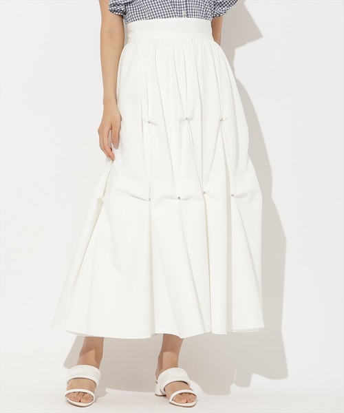 AND COUTURE(アンドクチュール)の「ビジューバルーンティアードスカート(スカート・レディース・ブラック/オフホワイト・SMALL/MEDIUM)」の5枚目の写真