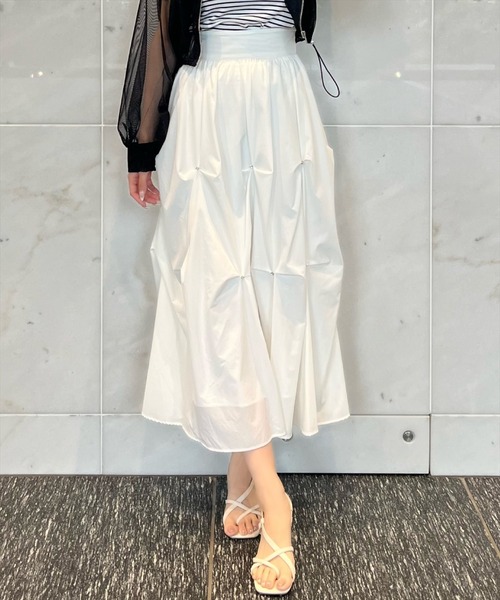 AND COUTURE(アンドクチュール)の「ビジューバルーンティアードスカート(スカート・レディース・ブラック/オフホワイト・SMALL/MEDIUM)」の15枚目の写真