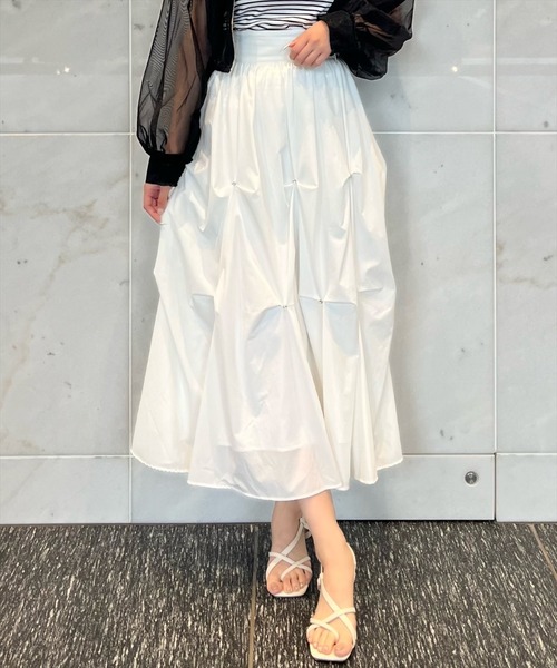 AND COUTURE(アンドクチュール)の「ビジューバルーンティアードスカート(スカート・レディース・ブラック/オフホワイト・SMALL/MEDIUM)」の16枚目の写真