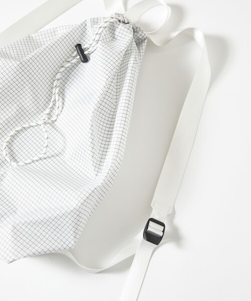 UMBRO(アンブロ)の「UMBRO/アンブロ SP Packable Bag/別注 パッカブル バッグ/リップストップ(バックパック/リュック・メンズ・グレー/その他9/ブラック/ホワイト/ベージュ・ONE SIZE)」の6枚目の写真