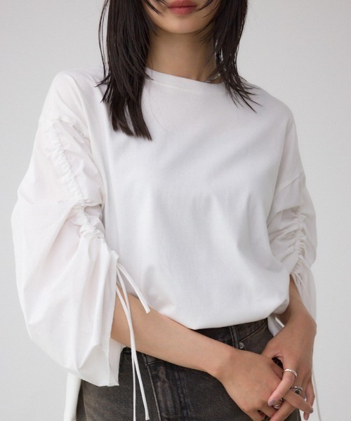 AZUL by moussy(アズールバイマウジー)の「ギャザースリーブカットトップス(Tシャツ/カットソー・レディース・ブラック/オフホワイト/杢グレー/バーガンディー・FREE)」の1枚目の写真