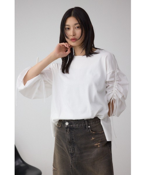 AZUL by moussy(アズールバイマウジー)の「ギャザースリーブカットトップス(Tシャツ/カットソー・レディース・ブラック/オフホワイト/杢グレー/バーガンディー・FREE)」の6枚目の写真