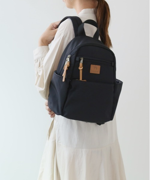 BACKYARD FAMILY(バックヤードファミリー)の「kippis キッピス 10ポケットミニリュック(バックパック/リュック・レディース・ベージュ/セージグリーン/ブラック/カーキ/チャコール・FREE)」の7枚目の写真