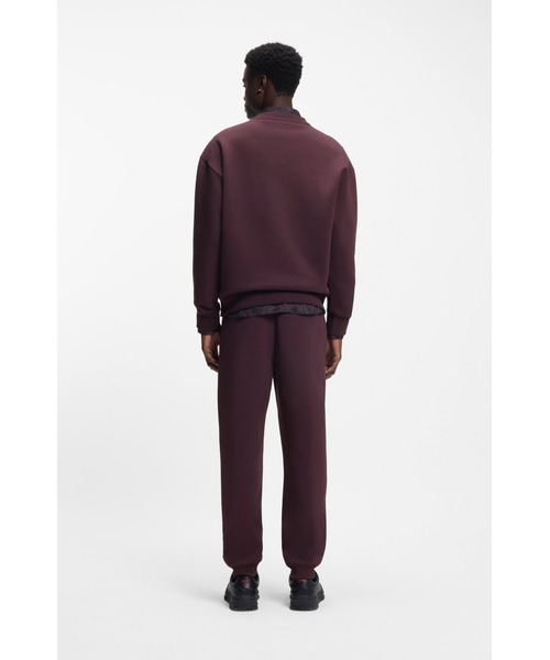 HUGO（ヒューゴ）の「コットンブレンド スウェットシャツ スタックロゴパッチ（スウェット・メンズ・ダークインディゴブルー/ブラウン・XS/S/L/XL/XXL/M）」の9枚目の写真