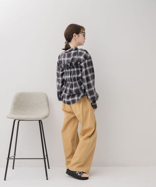 RETRO GIRL（レトロガール）の「ビスチェ付きチェックシャツ（シャツ/ブラウス・レディース・ブルー系その他2/ブラック系その他2/ブラウン系その他2・FREE）」の17枚目の写真