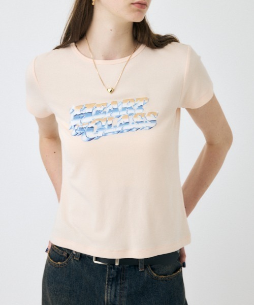 MOUSSY(マウジー)の「CHROME LOGO Tシャツ(Tシャツ/カットソー・レディース・ライトブラック/ライトカーキ/オフホワイト/オレンジ系その他・FREE)」の4枚目の写真