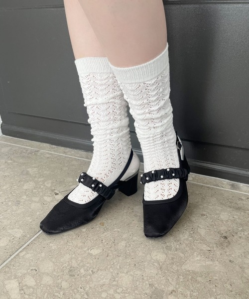 ORiental TRaffic（オリエンタルトラフィック）の「2025秋冬新作パール×シアーバックストラップパンプス/56309（パンプス・レディース・ブラック/グリーン・LL/L/M/S）」の2枚目の写真