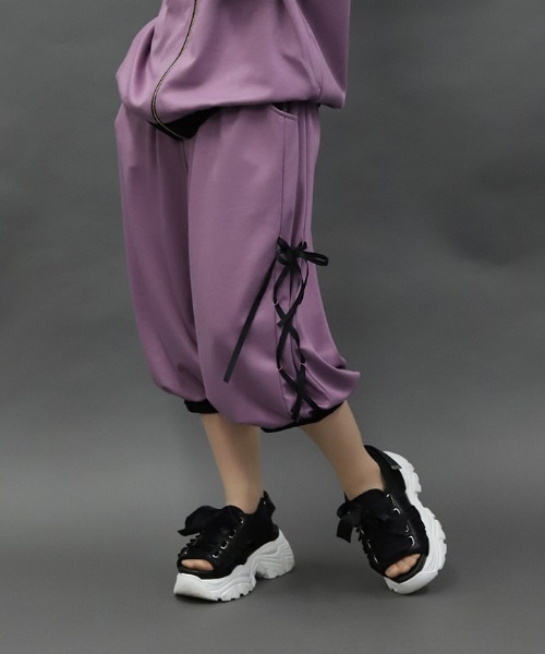 axes femme POETIQUE(アクシーズファムポエティック)の「チャイナボタンバルーンパンツ(その他パンツ・レディース・パープル/ブラック/ブルーグリーン・MEDIUM)」の7枚目の写真