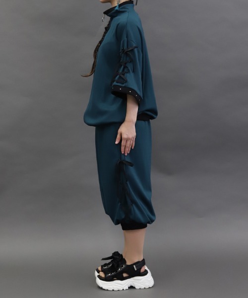 axes femme POETIQUE(アクシーズファムポエティック)の「チャイナボタンバルーンパンツ(その他パンツ・レディース・パープル/ブラック/ブルーグリーン・MEDIUM)」の9枚目の写真