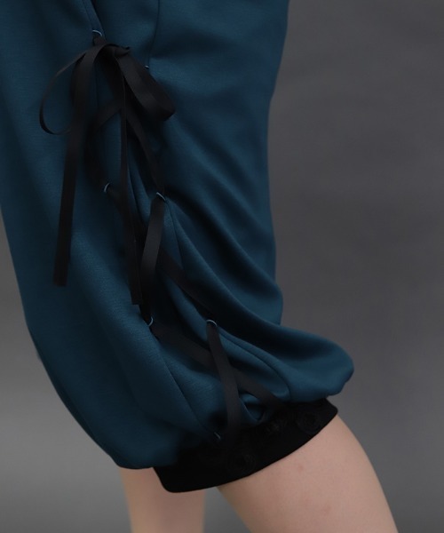 axes femme POETIQUE(アクシーズファムポエティック)の「チャイナボタンバルーンパンツ(その他パンツ・レディース・パープル/ブラック/ブルーグリーン・MEDIUM)」の12枚目の写真